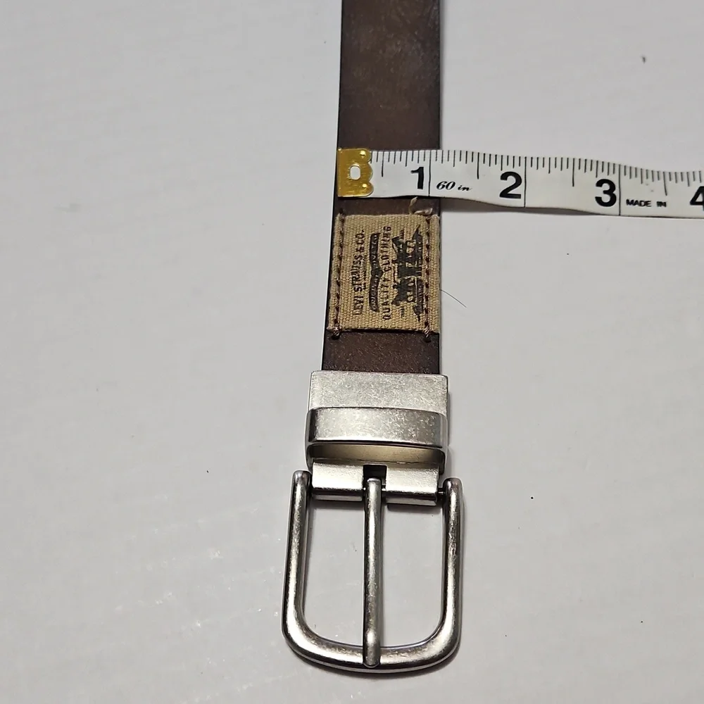 Levis Strauss Co Brown/Black Reversable Boys Size M 26-28 Belt